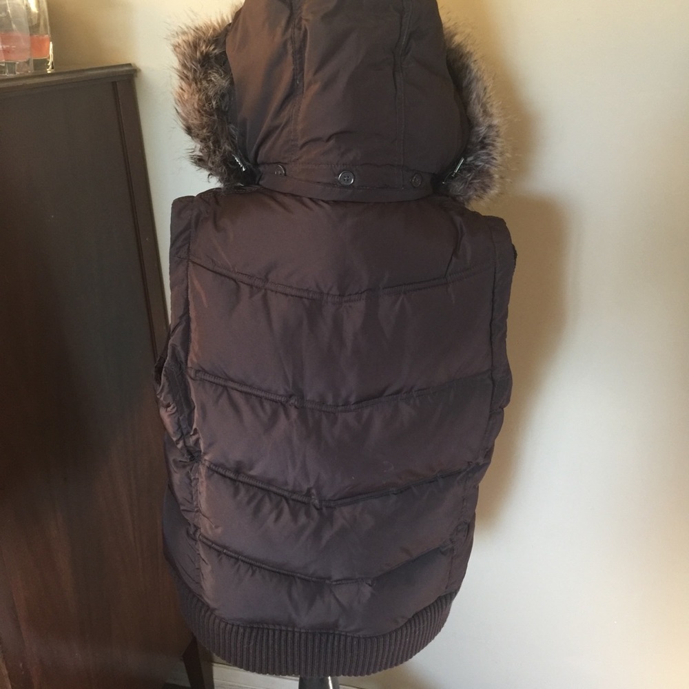 Beautiful Vest - Picture 6 of 6